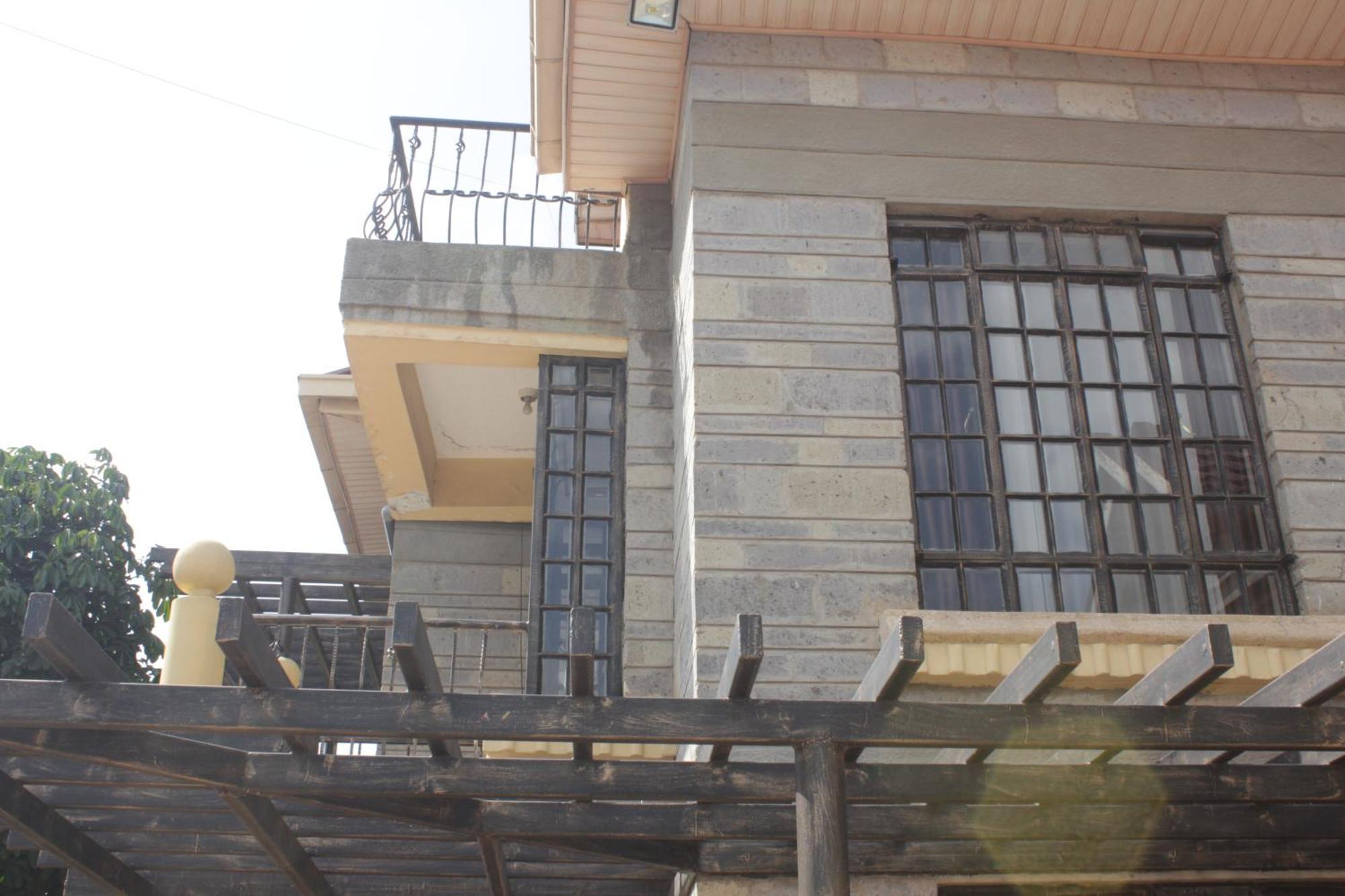 Eshborns House - Near Jomo Kenyatta International Airport And Sgr With Shuttle Services Syokimau Zewnętrze zdjęcie