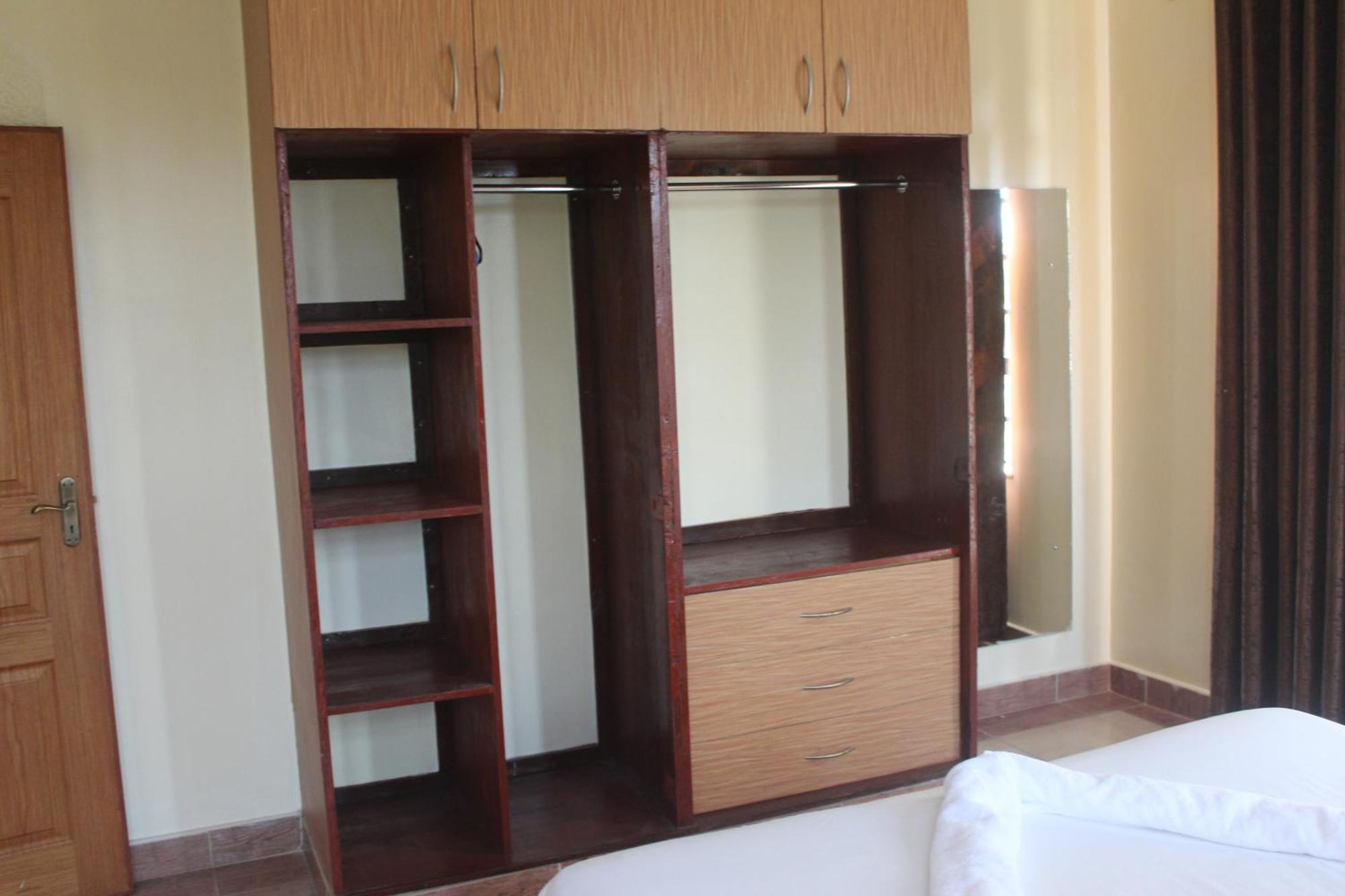 Eshborns House - Near Jomo Kenyatta International Airport And Sgr With Shuttle Services Syokimau Zewnętrze zdjęcie
